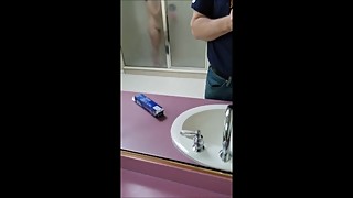 Hot wife recorded in the bathroom